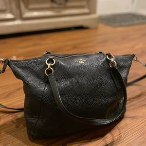 Coach black shoulder/crossbody bag. crossbody strap comes detachable.